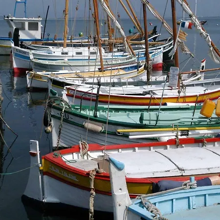 L'oustau De Hyeres-vue Sur Les Iles Hyères
