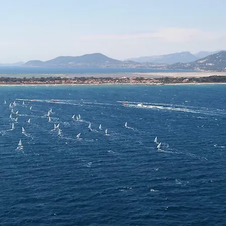 L'oustau De Hyeres-vue Sur Les Iles Apartment *